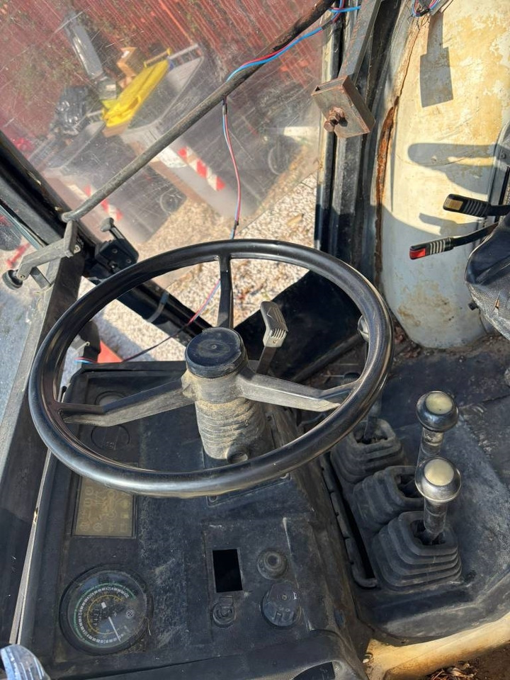 Lamborghini 600 V DT - Traktor: slika 5 Lamborghini 600 V DT - Traktor: slika 5