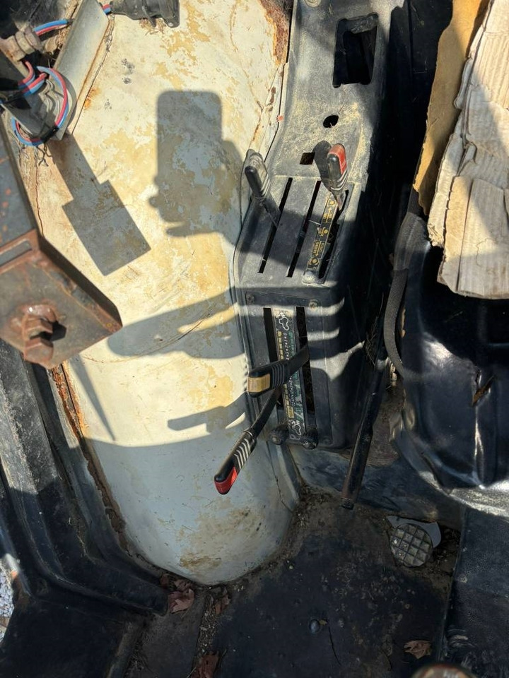 Lamborghini 600 V DT - Traktor: slika 3 Lamborghini 600 V DT - Traktor: slika 3