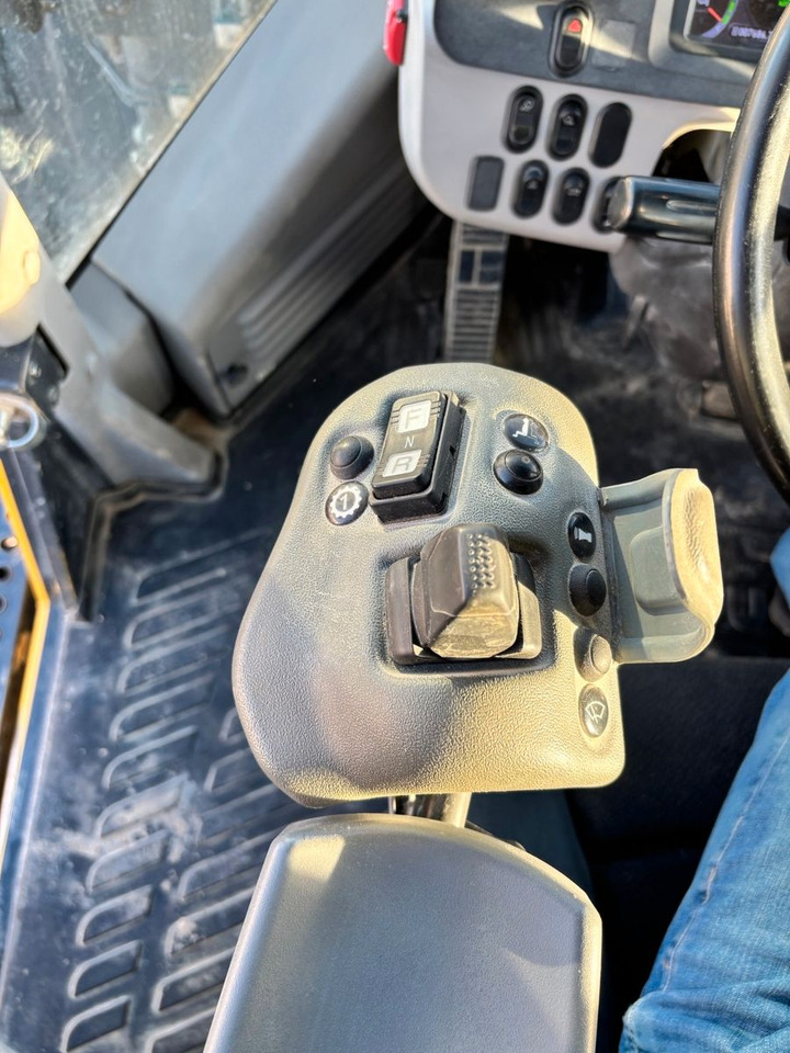 Komatsu WA470-8E0 Joystick-Lenkung ECSS - Utovarivač točkaš: slika 5 Komatsu WA470-8E0 Joystick-Lenkung ECSS - Utovarivač točkaš: slika 5
