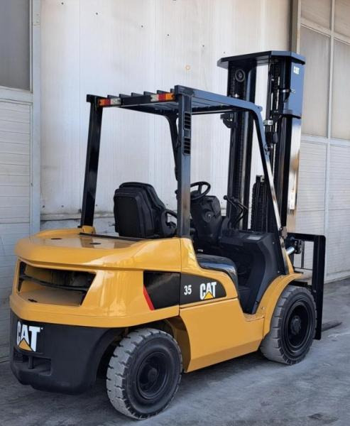 Caterpillar - Dizel viljuškar: slika 3 Caterpillar - Dizel viljuškar: slika 3