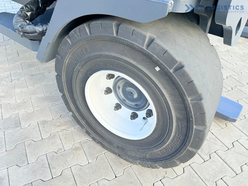 Combilift C14000 / LPG GAS / DUPLEX 3600MM / FREE LIFT / FORK POSITIONER / 1500MM FORKS / LIKE NEW C14000 / LPG GAS / DUPLEX 3600MM / FREE - Viljuškar sa 4 strane: slika 5 Combilift C14000 / LPG GAS / DUPLEX 3600MM / FREE LIFT / FORK POSITIONER / 1500MM FORKS / LIKE NEW C14000 / LPG GAS / DUPLEX 3600MM / FREE - Viljuškar sa 4 strane: slika 5