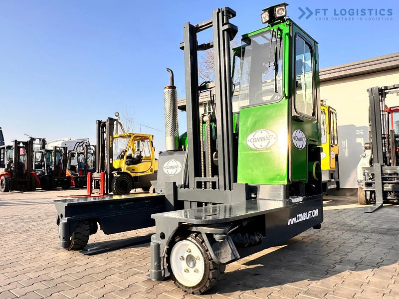 Combilift C3000 / DUPLEX / 4100MM / LPG / FREE LIFT / Like New C3000 / DUPLEX / 4100MM / LPG / FREE LIFT / Like New - Viljuškar sa 4 strane: slika 5 Combilift C3000 / DUPLEX / 4100MM / LPG / FREE LIFT / Like New C3000 / DUPLEX / 4100MM / LPG / FREE LIFT / Like New - Viljuškar sa 4 strane: slika 5