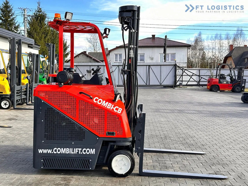 Viljuškar sa 4 strane Combilift C3000CB / LPG / TRIPLEX / 5500MM / FREE LIFT / FORK SHIFT / POSITIONER C3000CB / LPG / TRIPLEX / 5500MM / FREE LIFT / FORK SHIFT: slika 16