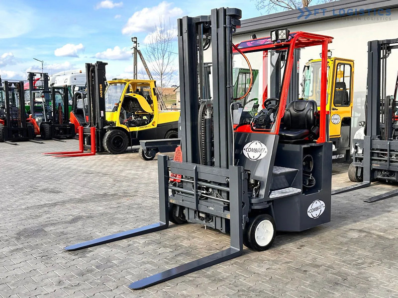 Combilift C3000CB / LPG / TRIPLEX / 5500MM / FREE LIFT / FORK SHIFT / POSITIONER C3000CB / LPG / TRIPLEX / 5500MM / FREE LIFT / FORK SHIFT - Viljuškar sa 4 strane: slika 2 Combilift C3000CB / LPG / TRIPLEX / 5500MM / FREE LIFT / FORK SHIFT / POSITIONER C3000CB / LPG / TRIPLEX / 5500MM / FREE LIFT / FORK SHIFT - Viljuškar sa 4 strane: slika 2