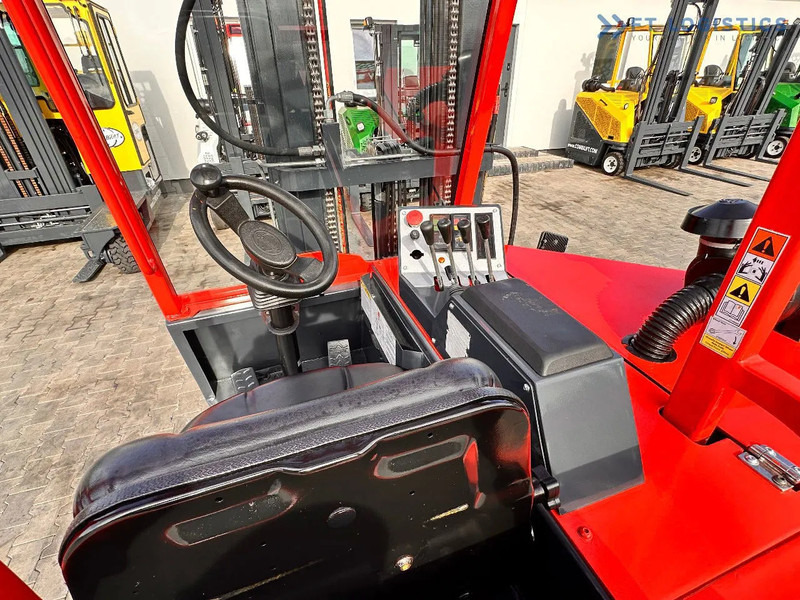 Viljuškar sa 4 strane Combilift C3000CB / LPG / TRIPLEX / 5500MM / FREE LIFT / FORK SHIFT / POSITIONER C3000CB / LPG / TRIPLEX / 5500MM / FREE LIFT / FORK SHIFT: slika 10