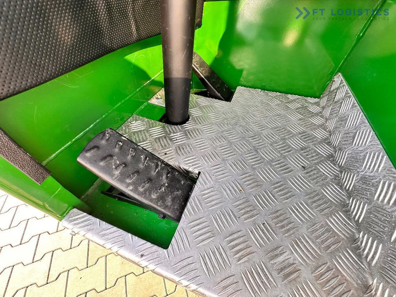 Viljuškar sa 4 strane Combilift C4000 / TRIPLEX / 4900MM / LPG / FREE LIFT / FORK SHIFT / LIKE NEW C4000 / TRIPLEX / 4900MM / LPG / FREE LIFT / FORK SHIFT / LIK: slika 18 Viljuškar sa 4 strane Combilift C4000 / TRIPLEX / 4900MM / LPG / FREE LIFT / FORK SHIFT / LIKE NEW C4000 / TRIPLEX / 4900MM / LPG / FREE LIFT / FORK SHIFT / LIK: slika 18