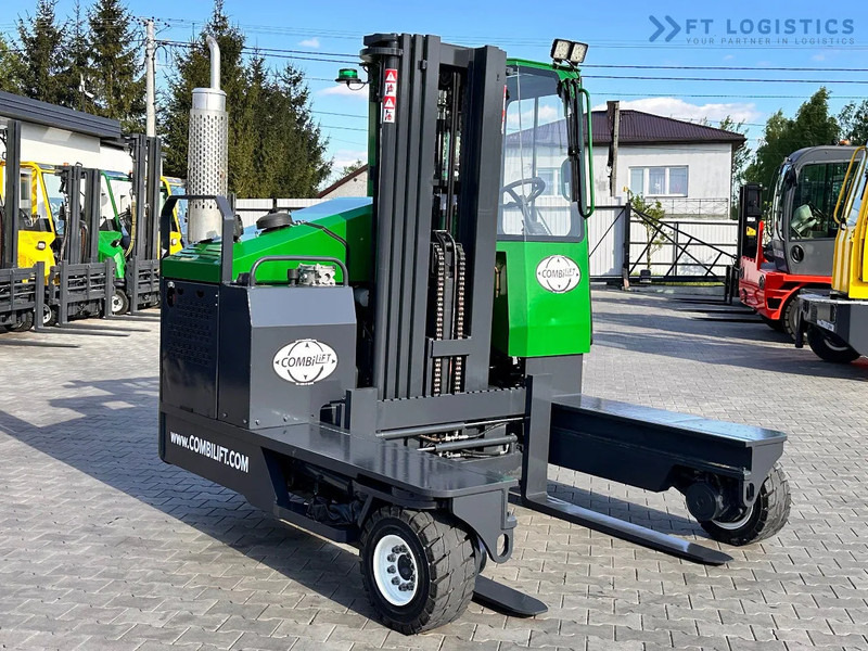 Combilift C4000 / TRIPLEX / 4900MM / LPG / FREE LIFT / FORK SHIFT / LIKE NEW C4000 / TRIPLEX / 4900MM / LPG / FREE LIFT / FORK SHIFT / LIK - Viljuškar sa 4 strane: slika 4 Combilift C4000 / TRIPLEX / 4900MM / LPG / FREE LIFT / FORK SHIFT / LIKE NEW C4000 / TRIPLEX / 4900MM / LPG / FREE LIFT / FORK SHIFT / LIK - Viljuškar sa 4 strane: slika 4