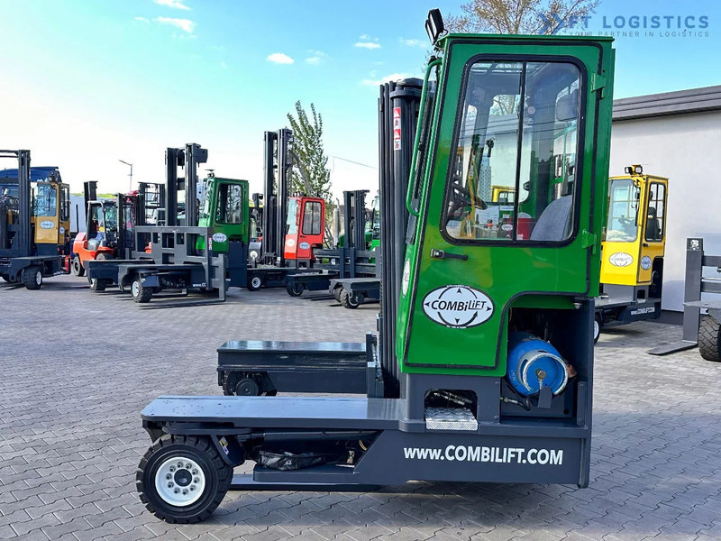 Combilift C4000 / TRIPLEX / 4900MM / LPG / FREE LIFT / FORK SHIFT / LIKE NEW C4000 / TRIPLEX / 4900MM / LPG / FREE LIFT / FORK SHIFT / LIK - Viljuškar sa 4 strane: slika 2 Combilift C4000 / TRIPLEX / 4900MM / LPG / FREE LIFT / FORK SHIFT / LIKE NEW C4000 / TRIPLEX / 4900MM / LPG / FREE LIFT / FORK SHIFT / LIK - Viljuškar sa 4 strane: slika 2