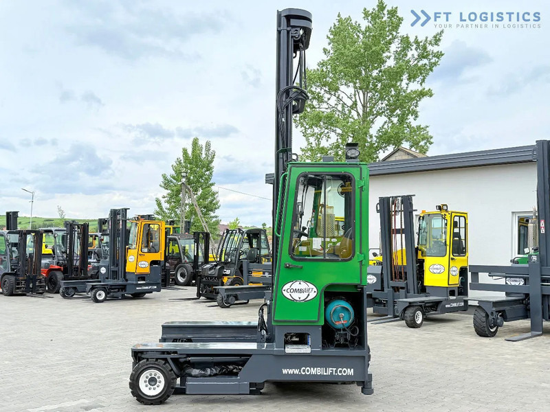 Combilift C4000 / TRIPLEX / 9300MM / FREE LIFT / POSITIONER / GAS / CABIN C4000 / TRIPLEX / 9300MM / FREE LIFT / POSITIONER / GAS / CABIN - Viljuškar sa 4 strane: slika 3 Combilift C4000 / TRIPLEX / 9300MM / FREE LIFT / POSITIONER / GAS / CABIN C4000 / TRIPLEX / 9300MM / FREE LIFT / POSITIONER / GAS / CABIN - Viljuškar sa 4 strane: slika 3
