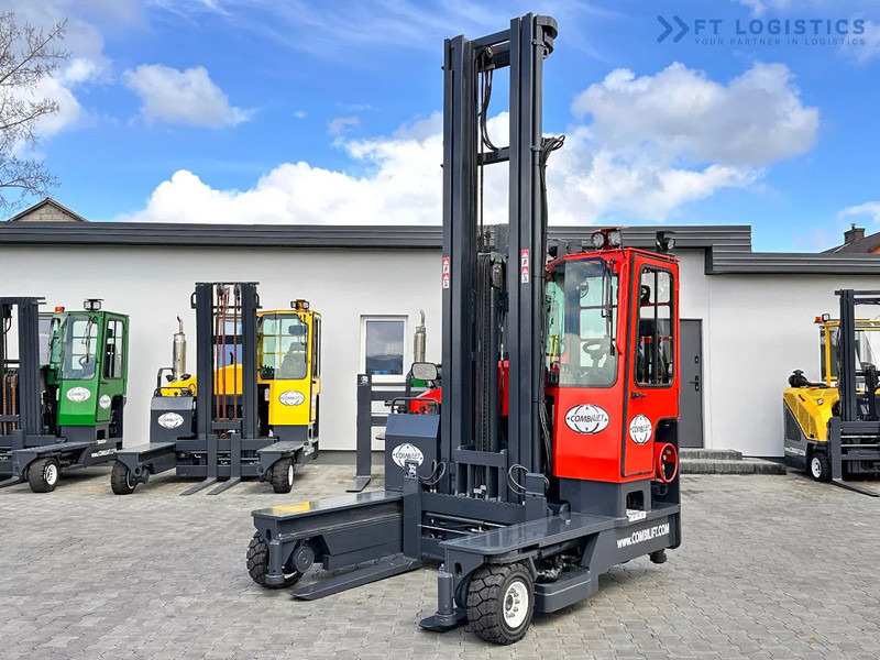 Combilift C4000 / TRIPLEX / 9300MM / FREE LIFT / POSITIONER / LPG / CABIN C4000 / TRIPLEX / 9300MM / FREE LIFT / POSITIONER / LPG / CABIN - Viljuškar sa 4 strane: slika 5 Combilift C4000 / TRIPLEX / 9300MM / FREE LIFT / POSITIONER / LPG / CABIN C4000 / TRIPLEX / 9300MM / FREE LIFT / POSITIONER / LPG / CABIN - Viljuškar sa 4 strane: slika 5