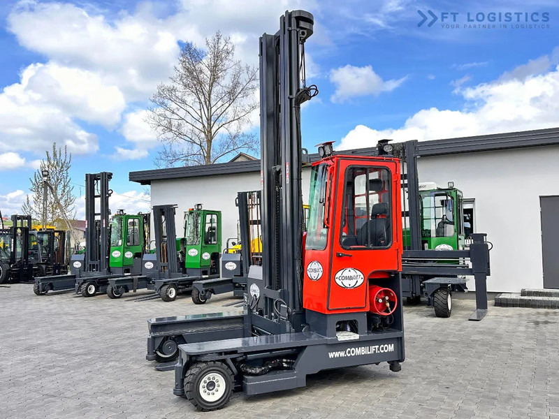 Combilift C4000 / TRIPLEX / 9300MM / FREE LIFT / POSITIONER / LPG / CABIN C4000 / TRIPLEX / 9300MM / FREE LIFT / POSITIONER / LPG / CABIN - Viljuškar sa 4 strane: slika 3 Combilift C4000 / TRIPLEX / 9300MM / FREE LIFT / POSITIONER / LPG / CABIN C4000 / TRIPLEX / 9300MM / FREE LIFT / POSITIONER / LPG / CABIN - Viljuškar sa 4 strane: slika 3