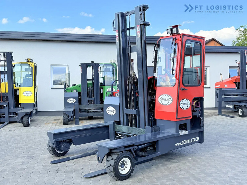 Combilift C4500 / GAS / DUPLEX - 4500MM / POSITIONER / FREE LIFT / FULL CABIN / ONLY 6178H / CONDITION - LIKE NEW! C4500 / GAS / DUPLEX - - Viljuškar sa 4 strane: slika 1 Combilift C4500 / GAS / DUPLEX - 4500MM / POSITIONER / FREE LIFT / FULL CABIN / ONLY 6178H / CONDITION - LIKE NEW! C4500 / GAS / DUPLEX - - Viljuškar sa 4 strane: slika 1