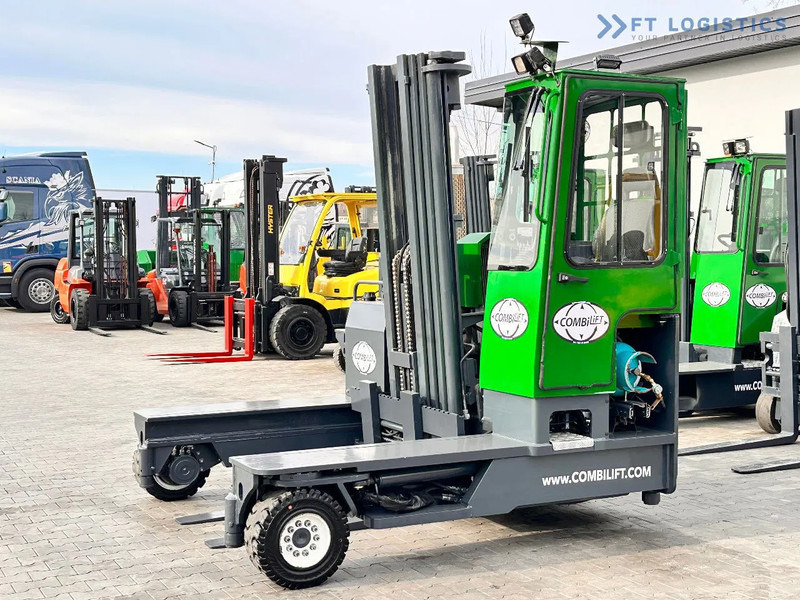 Combilift C4500 / LPG / TRIPLEX / 5500MM / FREE LIFT / HYDRAULIC FORK SHIFT / Like New C4500 / LPG / TRIPLEX / 5500MM / FREE LIFT / HYDRAU - Viljuškar sa 4 strane: slika 2 Combilift C4500 / LPG / TRIPLEX / 5500MM / FREE LIFT / HYDRAULIC FORK SHIFT / Like New C4500 / LPG / TRIPLEX / 5500MM / FREE LIFT / HYDRAU - Viljuškar sa 4 strane: slika 2