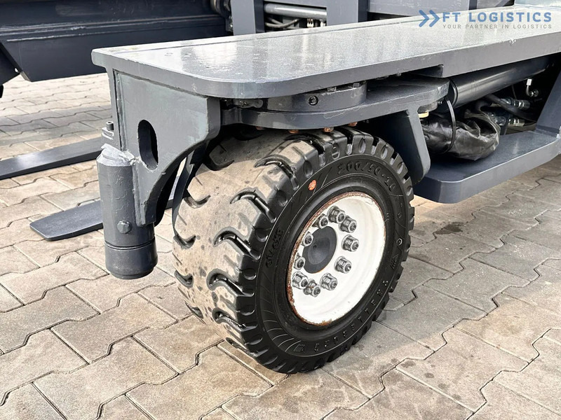 Combilift C4500 / LPG / TRIPLEX / 5500MM / FREE LIFT / HYDRAULIC FORK SHIFT / Like New C4500 / LPG / TRIPLEX / 5500MM / FREE LIFT / HYDRAU - Viljuškar sa 4 strane: slika 5 Combilift C4500 / LPG / TRIPLEX / 5500MM / FREE LIFT / HYDRAULIC FORK SHIFT / Like New C4500 / LPG / TRIPLEX / 5500MM / FREE LIFT / HYDRAU - Viljuškar sa 4 strane: slika 5