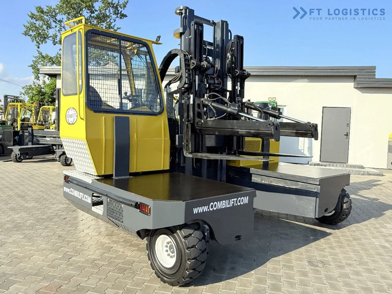 Combilift C6000SR / DUPLEX / 4200MM / LOAD CLAMP ON FORKS / FREE LIFT / DIESEL / POSITIONER / NEW TIRES / LIKE NEW / Wide range of four-wa - Viljuškar sa 4 strane: slika 1 Combilift C6000SR / DUPLEX / 4200MM / LOAD CLAMP ON FORKS / FREE LIFT / DIESEL / POSITIONER / NEW TIRES / LIKE NEW / Wide range of four-wa - Viljuškar sa 4 strane: slika 1