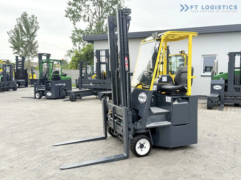 Combilift CB2500 / DUPLEX / 4100MM / DIESEL / FREE LIFT / FORK POSITIONER / SIDE SHIFT / LIKE NEW / Wide range of four-way and side loader - Viljuškar sa 4 strane: slika 2 Combilift CB2500 / DUPLEX / 4100MM / DIESEL / FREE LIFT / FORK POSITIONER / SIDE SHIFT / LIKE NEW / Wide range of four-way and side loader - Viljuškar sa 4 strane: slika 2
