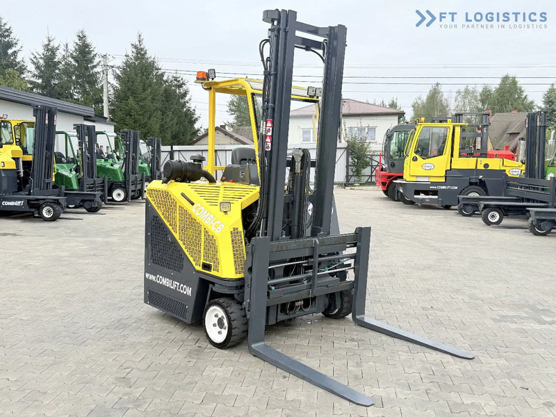 Combilift CB2500 / DUPLEX / 4100MM / DIESEL / FREE LIFT / FORK POSITIONER / SIDE SHIFT / LIKE NEW / Wide range of four-way and side loader - Viljuškar sa 4 strane: slika 4 Combilift CB2500 / DUPLEX / 4100MM / DIESEL / FREE LIFT / FORK POSITIONER / SIDE SHIFT / LIKE NEW / Wide range of four-way and side loader - Viljuškar sa 4 strane: slika 4