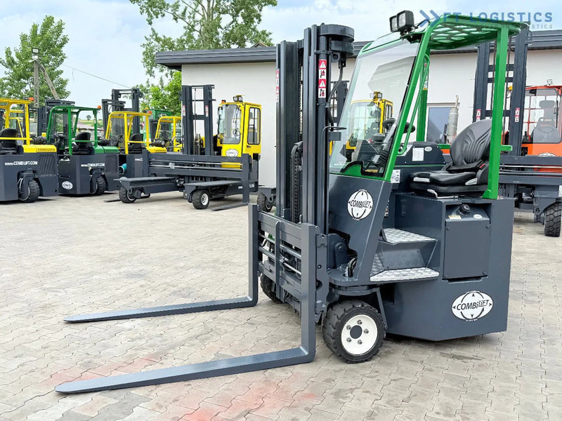 Combilift CB3000 / DIESEL / TRIPLEX 4900MM / FULL FREE LIFT / SIDE SHIFT / FORK POSITIONER / 1500MM FORKS / LIKE NEW CB3000 / DIESEL / TRI - Viljuškar sa 4 strane: slika 2 Combilift CB3000 / DIESEL / TRIPLEX 4900MM / FULL FREE LIFT / SIDE SHIFT / FORK POSITIONER / 1500MM FORKS / LIKE NEW CB3000 / DIESEL / TRI - Viljuškar sa 4 strane: slika 2