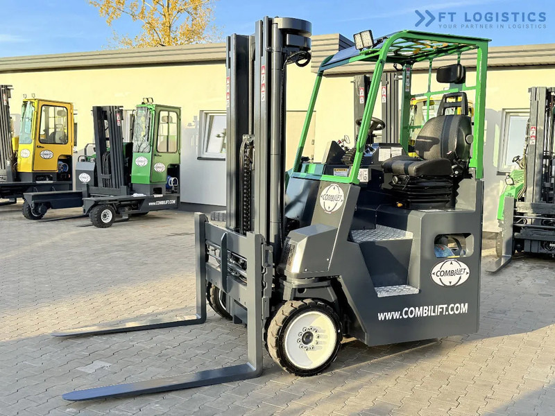 Combilift CB4000 / GAS / TRIPLEX 5200MM / FREE LIFT / FORK POSITIONER / SIDE SHIFT / EXCELLENT CONDITION / Wide range of four-way and side - Viljuškar sa 4 strane: slika 2 Combilift CB4000 / GAS / TRIPLEX 5200MM / FREE LIFT / FORK POSITIONER / SIDE SHIFT / EXCELLENT CONDITION / Wide range of four-way and side - Viljuškar sa 4 strane: slika 2