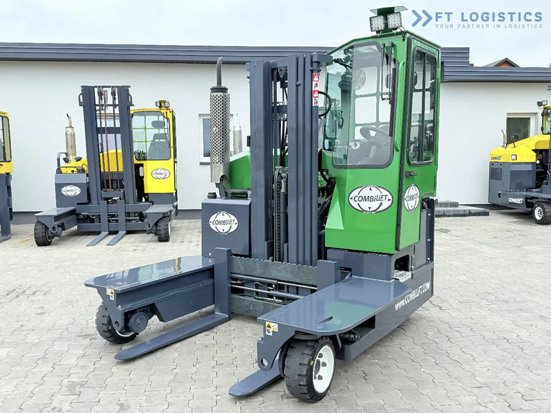 Combilift Combilift C3000 / DIESEL / TRIPLEX 4900MM / FREE LIFT / FORK POSITIONER / HEATING / FULL CABIN / PERFECT CONDITION / Wide range - Viljuškar sa 4 strane: slika 3 Combilift Combilift C3000 / DIESEL / TRIPLEX 4900MM / FREE LIFT / FORK POSITIONER / HEATING / FULL CABIN / PERFECT CONDITION / Wide range - Viljuškar sa 4 strane: slika 3