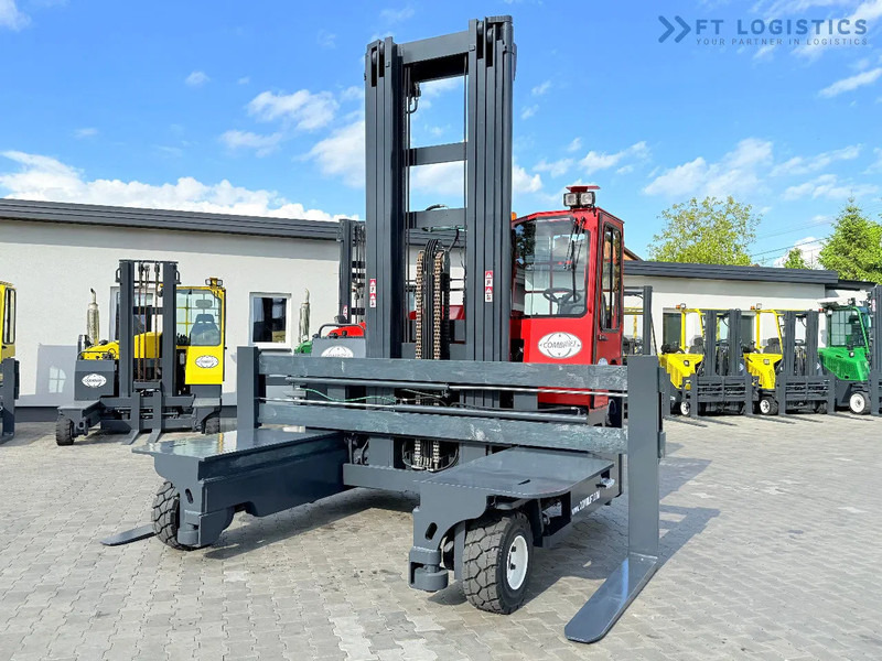 Combilift Combilift Wózki 4-kierunkowe C8000 / GAS / TRIPLEX 8300 / WIDE FORK POSITIRONER / FREE-LIFT / A comprehensive range of four-way - Viljuškar sa 4 strane: slika 3 Combilift Combilift Wózki 4-kierunkowe C8000 / GAS / TRIPLEX 8300 / WIDE FORK POSITIRONER / FREE-LIFT / A comprehensive range of four-way - Viljuškar sa 4 strane: slika 3