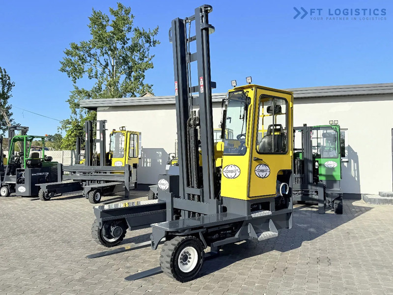 Combilift FOUR-WAY MULTIDIRECTIONAL FORKLIFT C5000 / GAS / TRIPLEX 6000MM / ONLY 4263 HOURS / FORK POSITIONER / EXCELLENT CONDITION / Wide - Viljuškar sa 4 strane: slika 2 Combilift FOUR-WAY MULTIDIRECTIONAL FORKLIFT C5000 / GAS / TRIPLEX 6000MM / ONLY 4263 HOURS / FORK POSITIONER / EXCELLENT CONDITION / Wide - Viljuškar sa 4 strane: slika 2