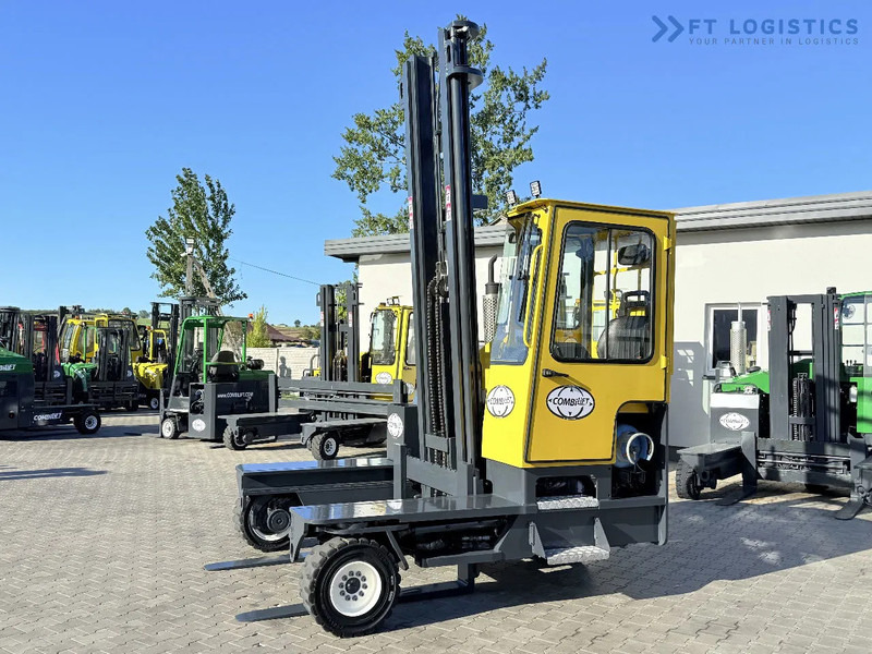 Combilift FOUR-WAY MULTIDIRECTIONAL FORKLIFT C5000 / GAS / TRIPLEX 6000MM / ONLY 4263 HOURS / FORK POSITIONER / EXCELLENT CONDITION / Wide - Viljuškar sa 4 strane: slika 3 Combilift FOUR-WAY MULTIDIRECTIONAL FORKLIFT C5000 / GAS / TRIPLEX 6000MM / ONLY 4263 HOURS / FORK POSITIONER / EXCELLENT CONDITION / Wide - Viljuškar sa 4 strane: slika 3