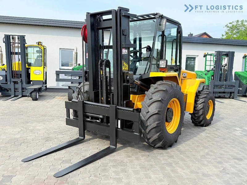 JCB 940 / DIESEL / TRIPLEX 4500MM / FORK POSITIONER / SIDE SHIFT / 4T / NEW TYRES / LIKE NEW 940 / DIESEL / TRIPLEX 4500MM / FORK PO - Terenski viljuškar: slika 3 JCB 940 / DIESEL / TRIPLEX 4500MM / FORK POSITIONER / SIDE SHIFT / 4T / NEW TYRES / LIKE NEW 940 / DIESEL / TRIPLEX 4500MM / FORK PO - Terenski viljuškar: slika 3