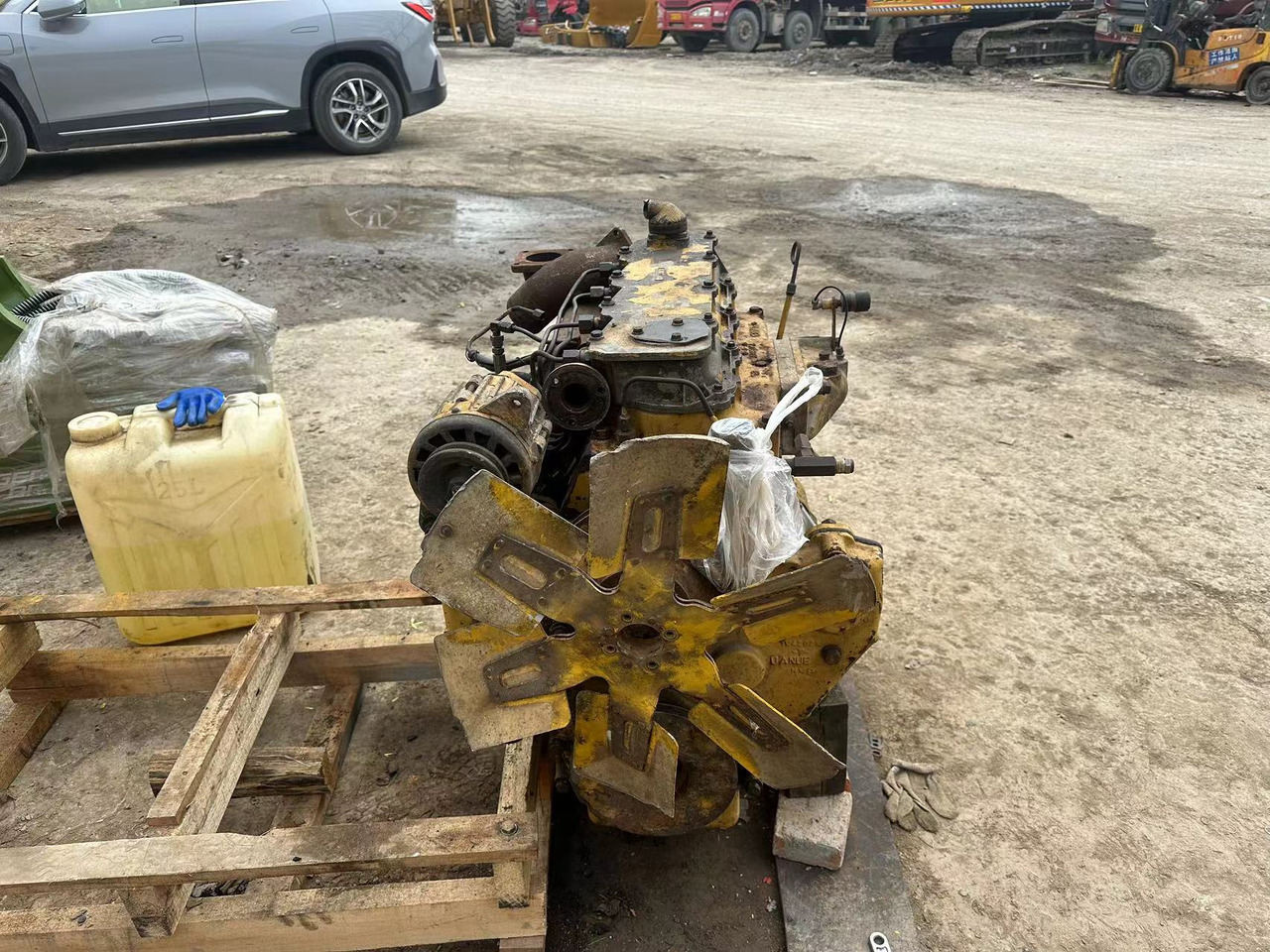 CATERPILLAR 3204 - Motor za Bager: slika 4 CATERPILLAR 3204 - Motor za Bager: slika 4