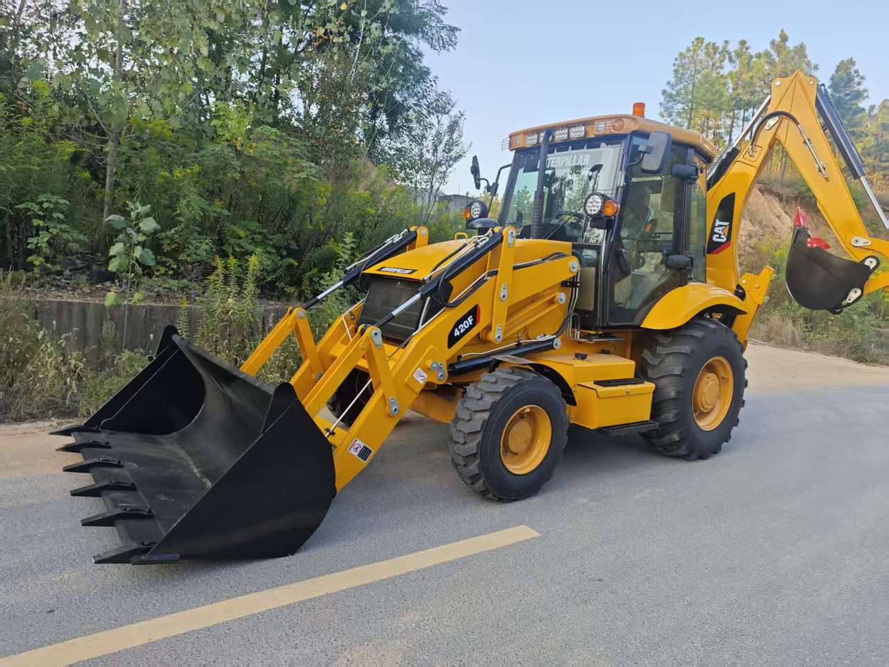 Novu Bager utovarivač CATERPILLAR 420F: slika 6 Novu Bager utovarivač CATERPILLAR 420F: slika 6