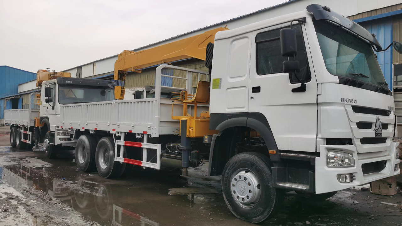 HOWO 371 - Kamion sa dizalicom: slika 4 HOWO 371 - Kamion sa dizalicom: slika 4