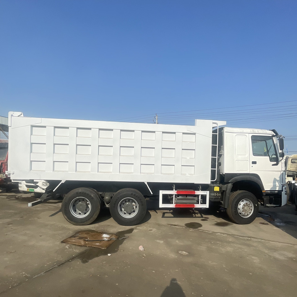 HOWO 6*4 DUMP TRUCK - Istovarivač: slika 3 HOWO 6*4 DUMP TRUCK - Istovarivač: slika 3