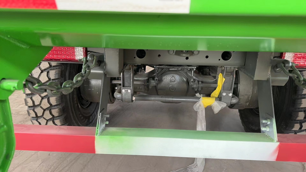 HOWO 6*6 dump truck - Istovarivač: slika 4 HOWO 6*6 dump truck - Istovarivač: slika 4