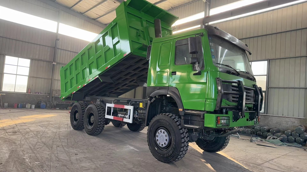 HOWO 6*6 dump truck - Istovarivač: slika 1 HOWO 6*6 dump truck - Istovarivač: slika 1