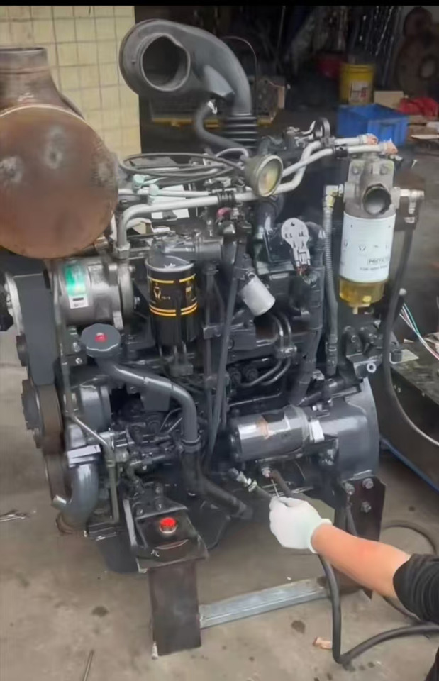 KOMATSU 4D95LE-6 - Motor za Mini bager: slika 5 KOMATSU 4D95LE-6 - Motor za Mini bager: slika 5