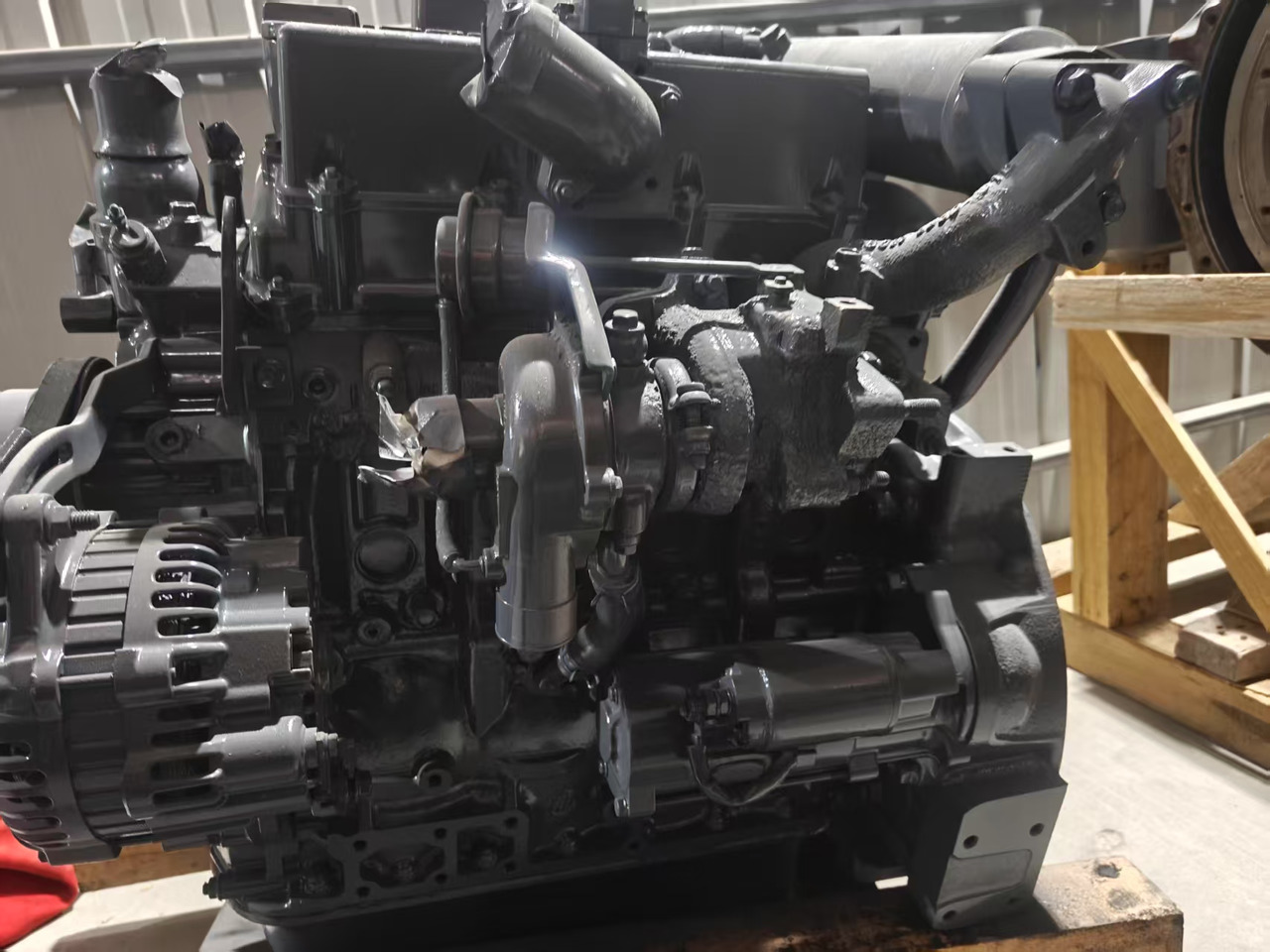 KOMATSU 4LE2 - Motor za Mini bager: slika 2 KOMATSU 4LE2 - Motor za Mini bager: slika 2