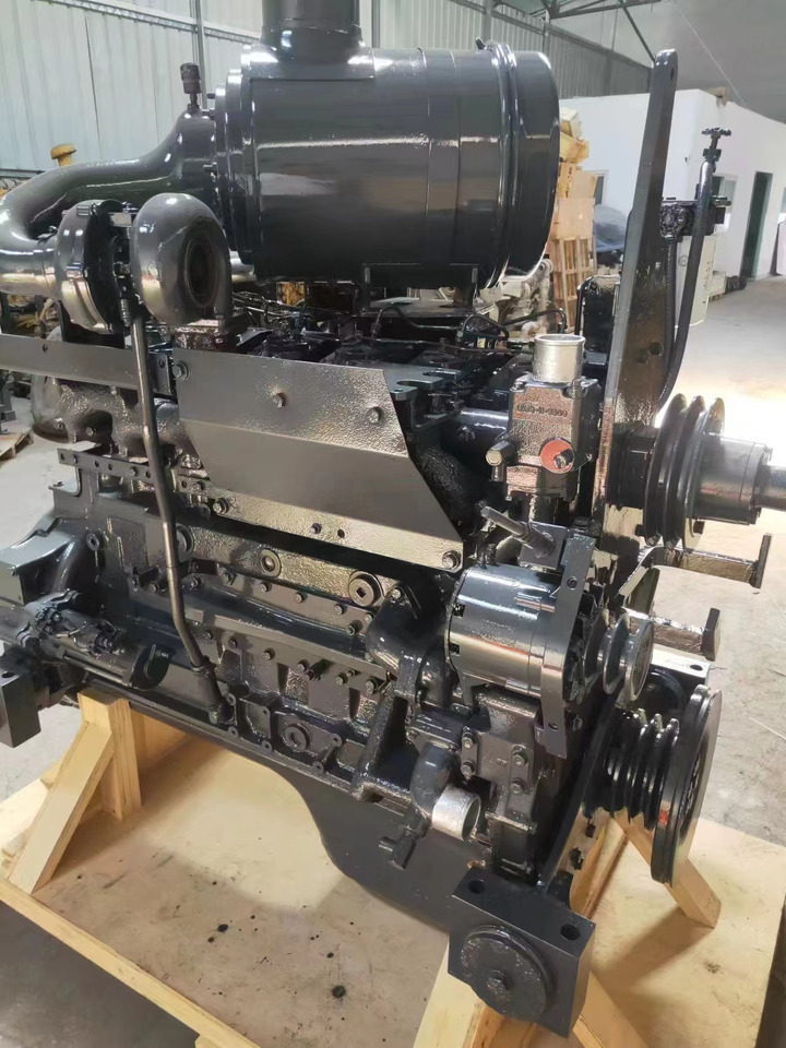 KOMATSU 6D125 - Motor za Bager: slika 1 KOMATSU 6D125 - Motor za Bager: slika 1