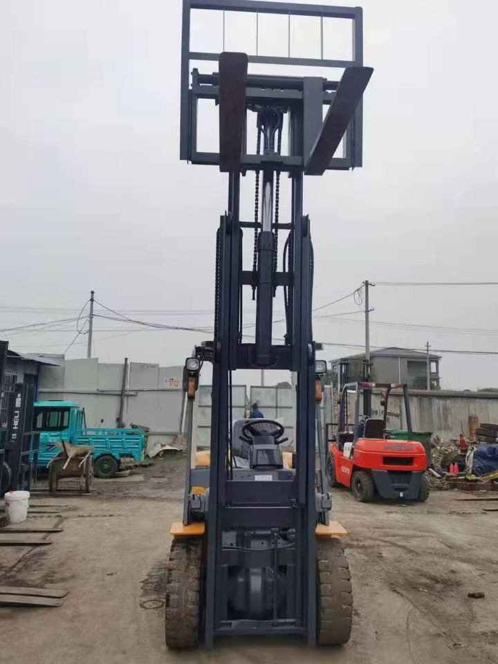 TCM 5 TONS 2 stages - Dizel viljuškar: slika 4 TCM 5 TONS 2 stages - Dizel viljuškar: slika 4