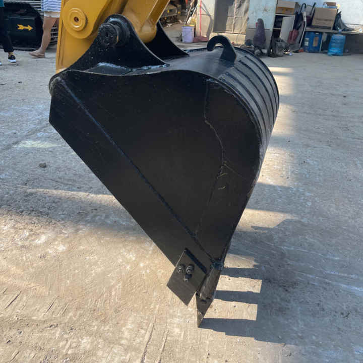 8 Ton Mini Used Excavator Caterpillar 308E2 in Good Condition Second Hand Excavator CAT308E2 for Sale - Bager: slika 2 8 Ton Mini Used Excavator Caterpillar 308E2 in Good Condition Second Hand Excavator CAT308E2 for Sale - Bager: slika 2