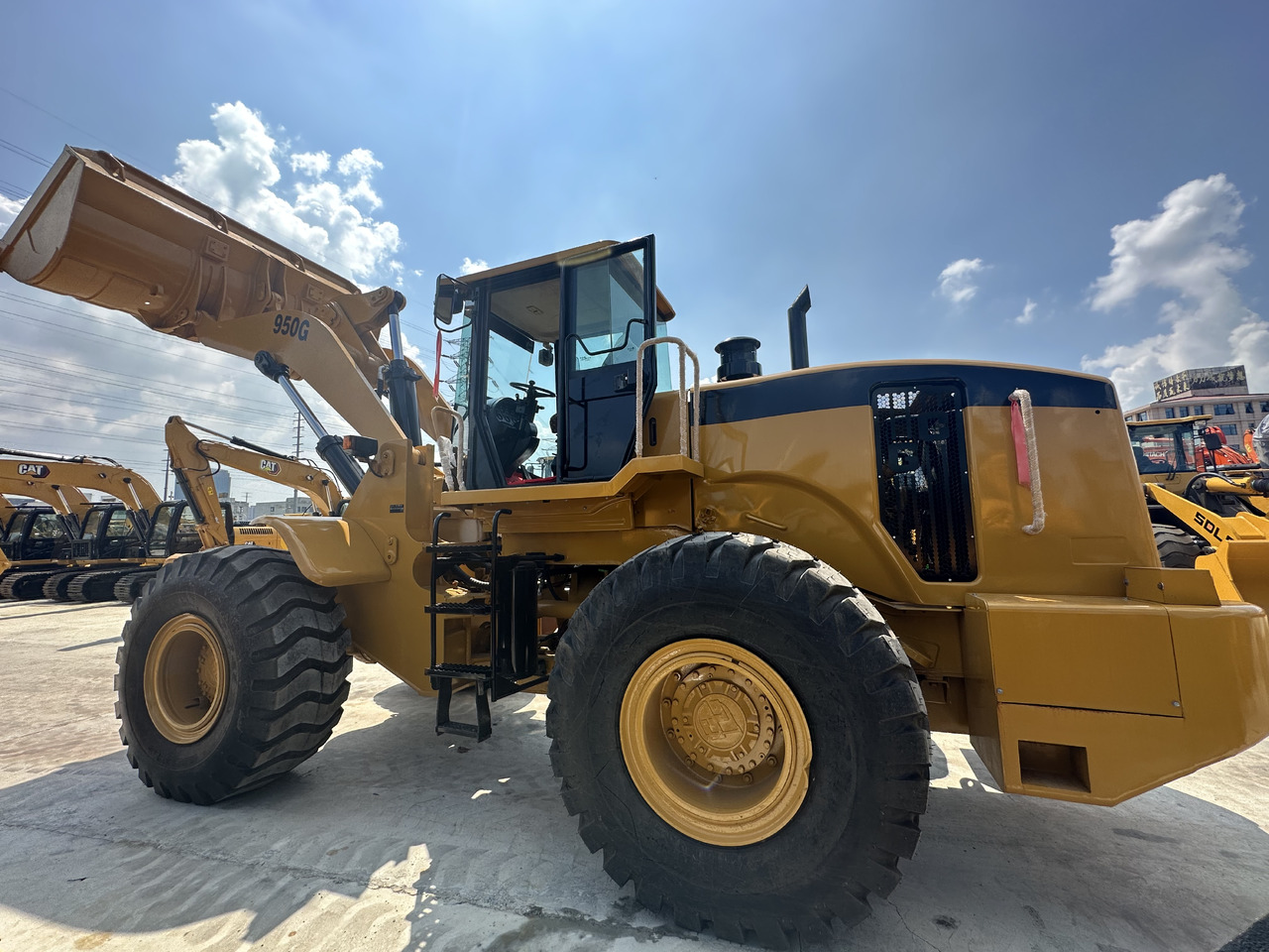 BACKHOE LOADER Used High Quality CAT 950G Wheel Loader on Hot Sale CAT in Stock for Sale - Utovarivač točkaš: slika 4 BACKHOE LOADER Used High Quality CAT 950G Wheel Loader on Hot Sale CAT in Stock for Sale - Utovarivač točkaš: slika 4