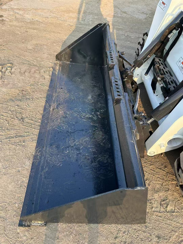 BOBCAT High Performance Low Hours Excellent Condition Reliable Second Hand Bobcat S550 Skid Steer Loader in Stock for Sale - Mini utovarivač: slika 5 BOBCAT High Performance Low Hours Excellent Condition Reliable Second Hand Bobcat S550 Skid Steer Loader in Stock for Sale - Mini utovarivač: slika 5