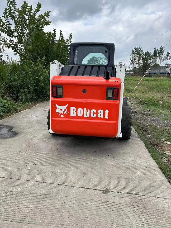 BOBCAT Second-hand Excellent Skidsteer Bobcat S160 - Mini utovarivač: slika 4 BOBCAT Second-hand Excellent Skidsteer Bobcat S160 - Mini utovarivač: slika 4