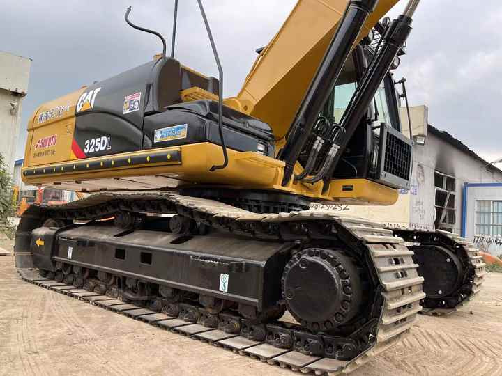 Best Selling Used Second Hand CAT 325DL Crawler Excavator 312D 315D 320D 325D 336D in Shanghai - Bager guseničar: slika 3 Best Selling Used Second Hand CAT 325DL Crawler Excavator 312D 315D 320D 325D 336D in Shanghai - Bager guseničar: slika 3