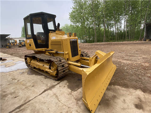 Caterpillar Used D5 Bulldozer , CAT D5g D5h D5k with Ripper , CAT D4h D5h D6h D7h - Buldožer: slika 2 Caterpillar Used D5 Bulldozer , CAT D5g D5h D5k with Ripper , CAT D4h D5h D6h D7h - Buldožer: slika 2