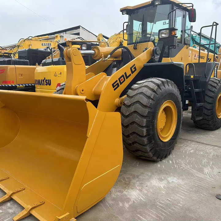 China Famous Brand SDLG Used SDLG 958L Wheel Loader Running Working Condition Low Price for Sale - Utovarivač točkaš: slika 1 China Famous Brand SDLG Used SDLG 958L Wheel Loader Running Working Condition Low Price for Sale - Utovarivač točkaš: slika 1