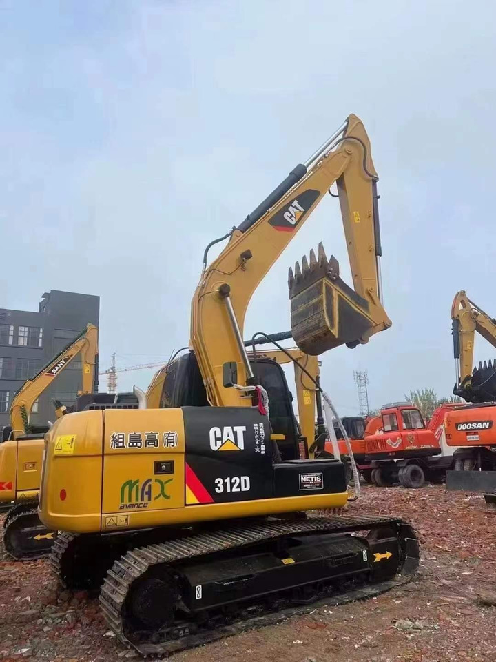 EXCAVATOR Caterpillar CAT312D Small and Medium-sized Original 12Ton Used Excavator CAT312D Sold Well - Mini bager: slika 4 EXCAVATOR Caterpillar CAT312D Small and Medium-sized Original 12Ton Used Excavator CAT312D Sold Well - Mini bager: slika 4