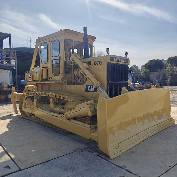 Good Condition Caterpillar CATD7G Original Japan Used Crawler Dozer Used CAT D6 D7 D10 Second Hand Bulldozers for Sale - Buldožer: slika 5 Good Condition Caterpillar CATD7G Original Japan Used Crawler Dozer Used CAT D6 D7 D10 Second Hand Bulldozers for Sale - Buldožer: slika 5