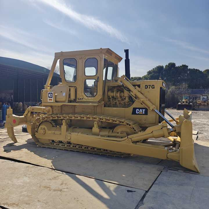 Good Condition Caterpillar CATD7G Original Japan Used Crawler Dozer Used CAT D6 D7 D10 Second Hand Bulldozers for Sale - Buldožer: slika 4 Good Condition Caterpillar CATD7G Original Japan Used Crawler Dozer Used CAT D6 D7 D10 Second Hand Bulldozers for Sale - Buldožer: slika 4