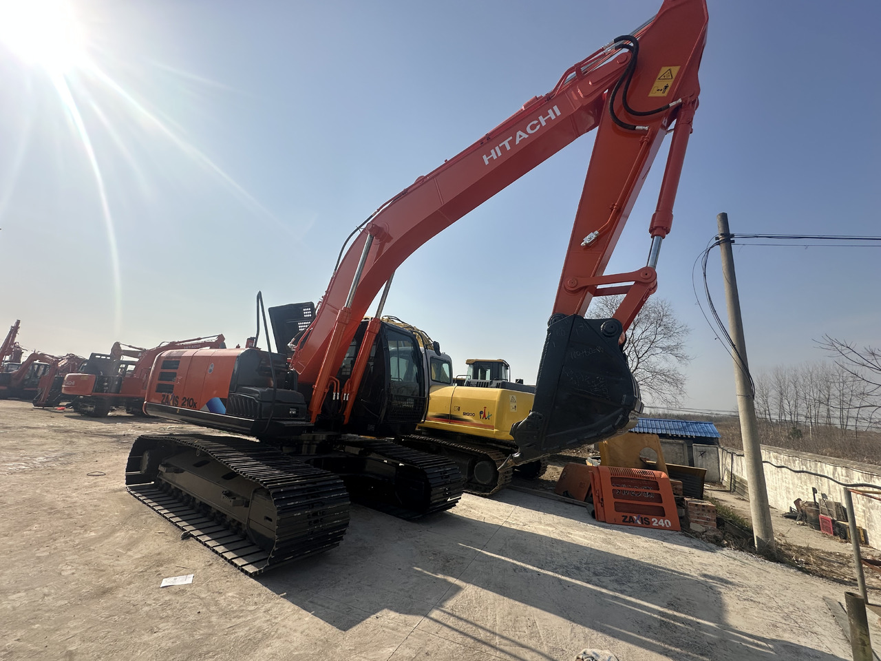 HITACHI Used Excavator ZX210-5G High Quality - Bager guseničar: slika 4 HITACHI Used Excavator ZX210-5G High Quality - Bager guseničar: slika 4