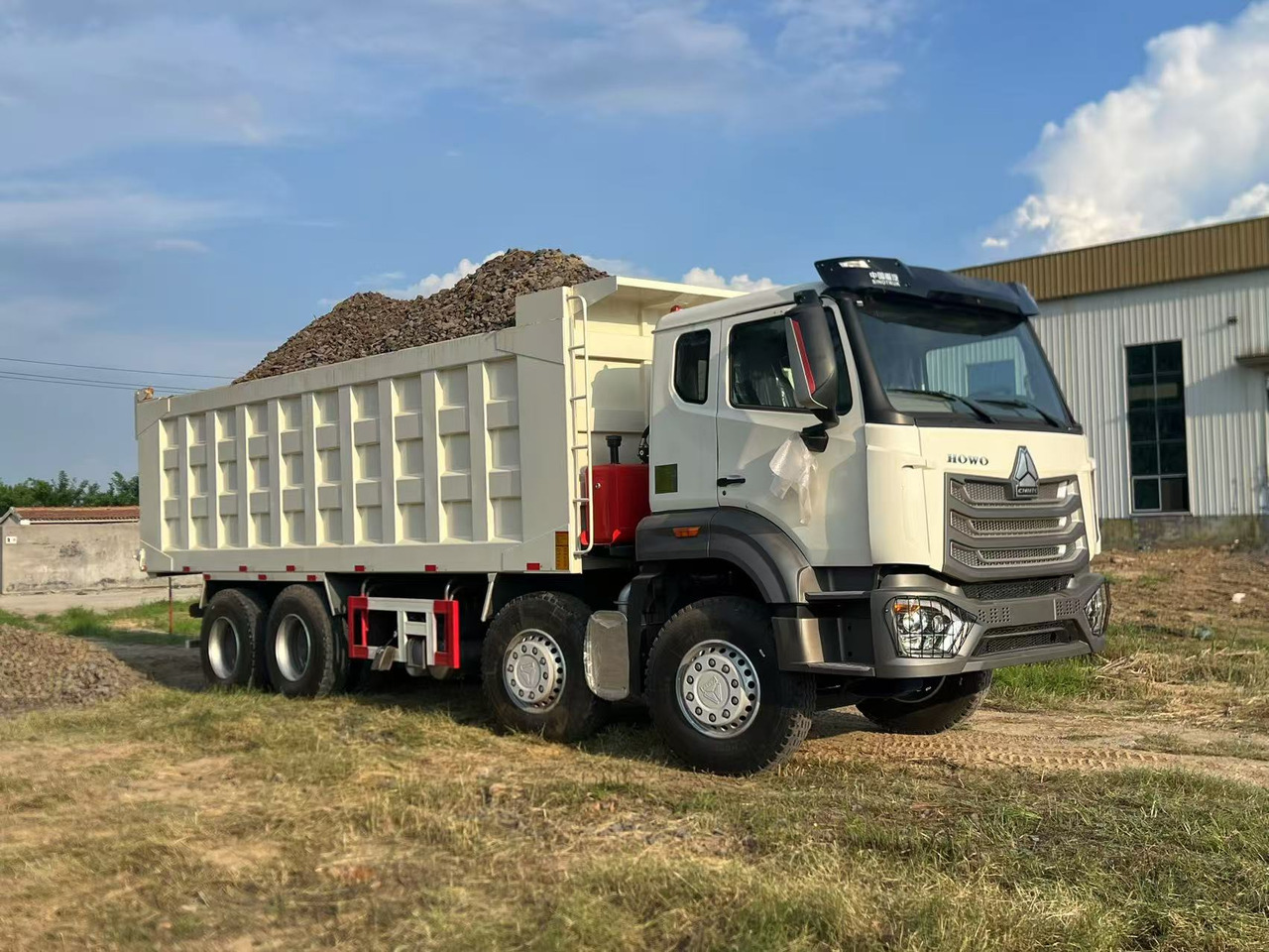 HOWO Used Dump Truck8*4 6*4 - Istovarivač: slika 3 HOWO Used Dump Truck8*4 6*4 - Istovarivač: slika 3